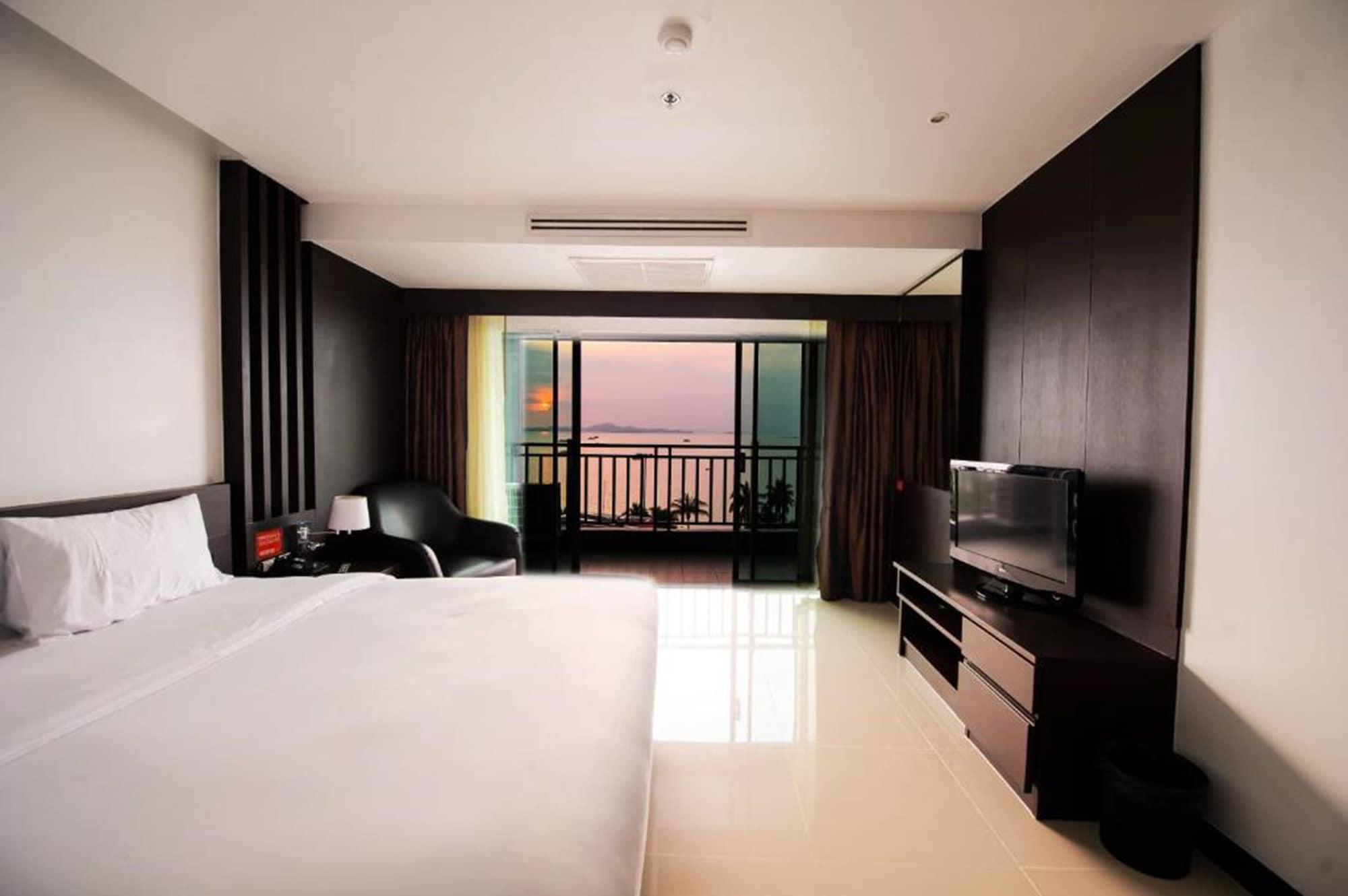Hotel Selection Pattaya Exterior photo